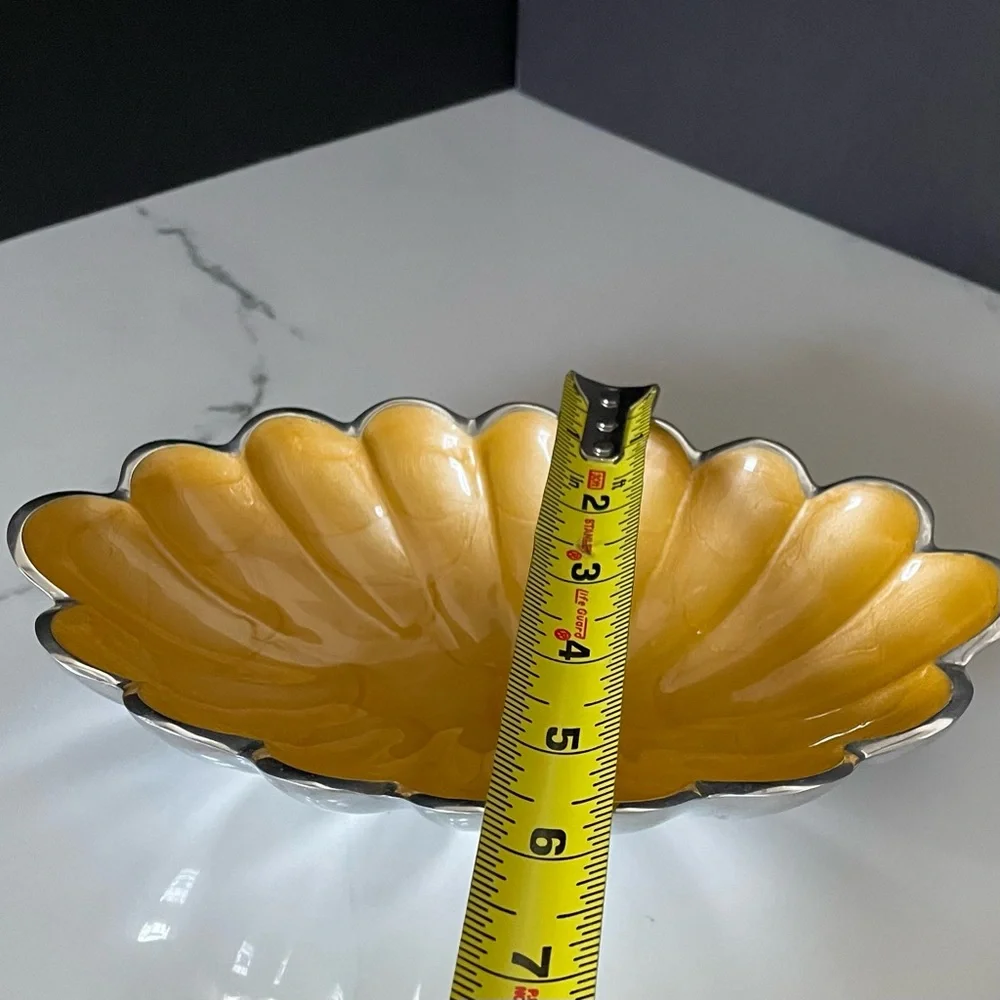 Saffron Oval Bowl by Julia Knight